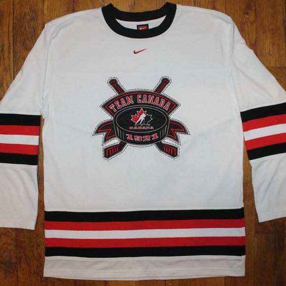 Vintage 90s Nike Team Canada Shirt + Hat - Picture 2 of 15